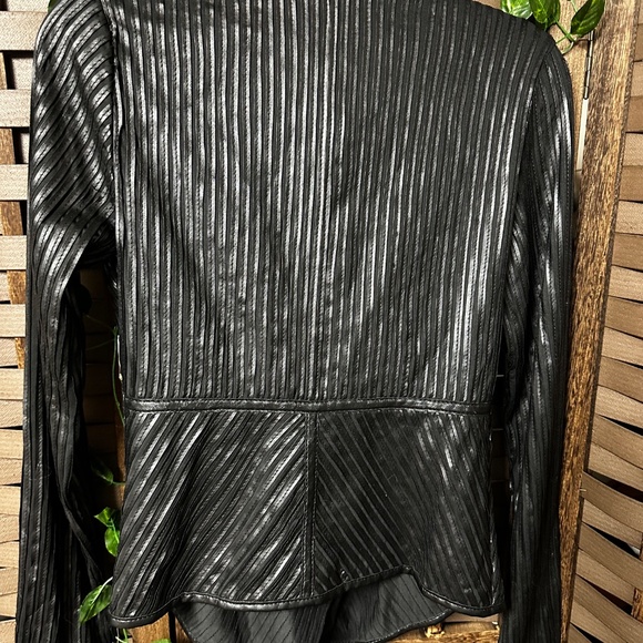 Jacket - Picture 6 of 16